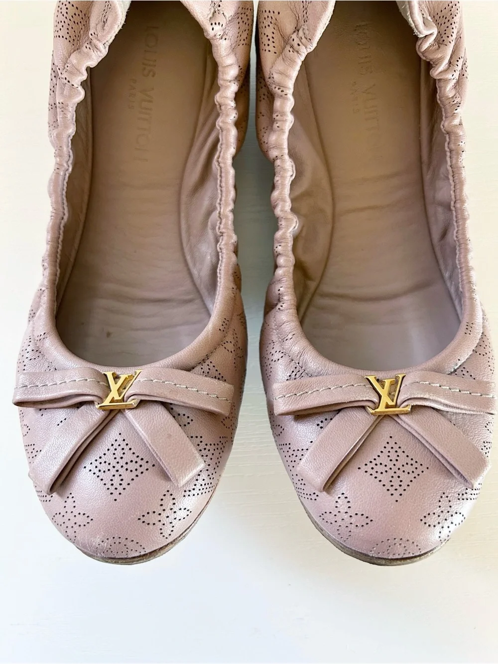 Louis Vuitton Pink Monogram Ballet Flats Size EU 37 Bow Logo